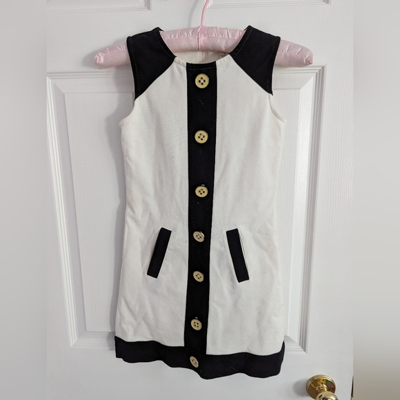 Girl's Adorable Sleeveless Occasion Dress - Picture 3 of 3